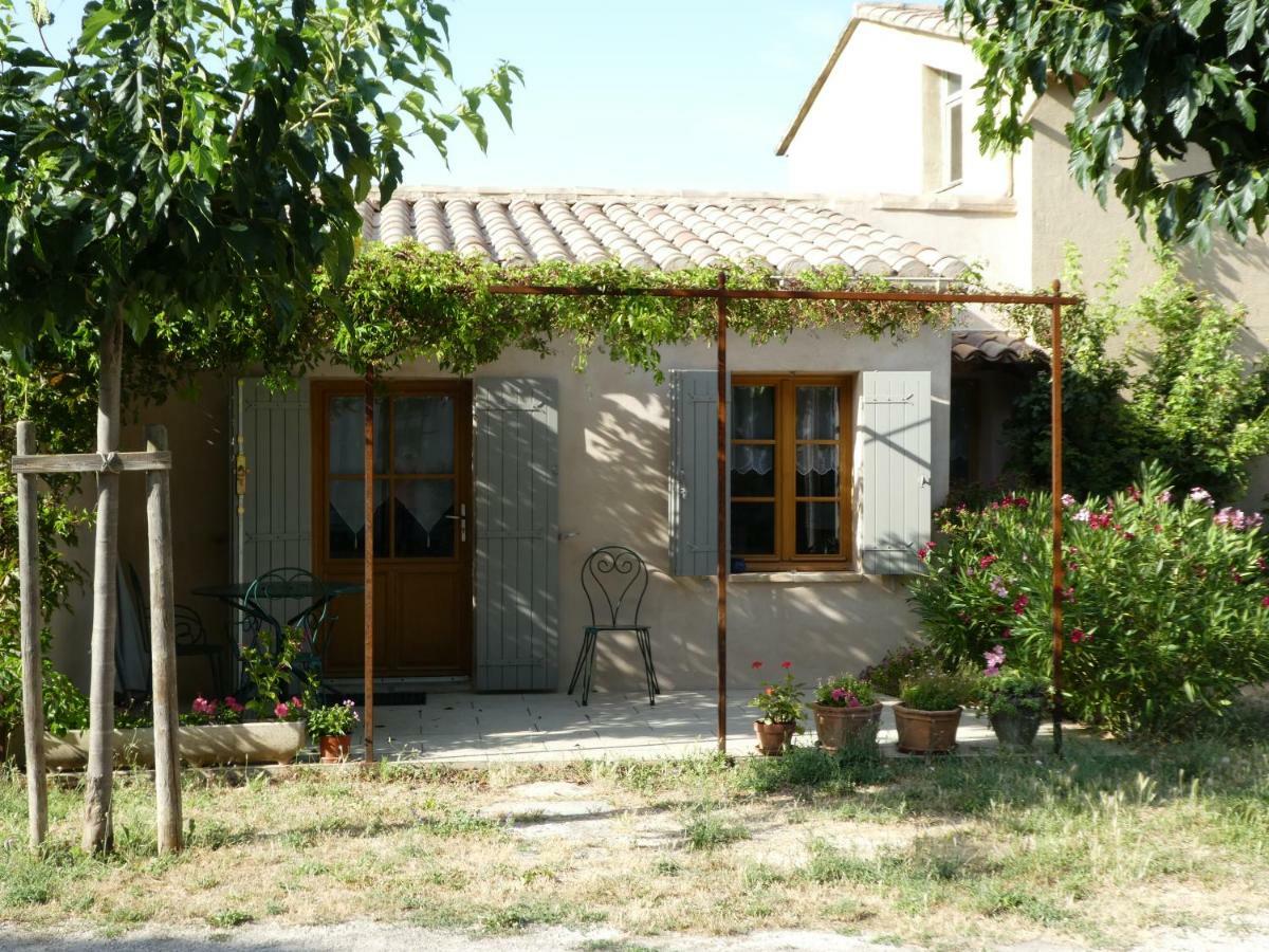 Les Biguieres Maubec (Vaucluse) Exterior foto